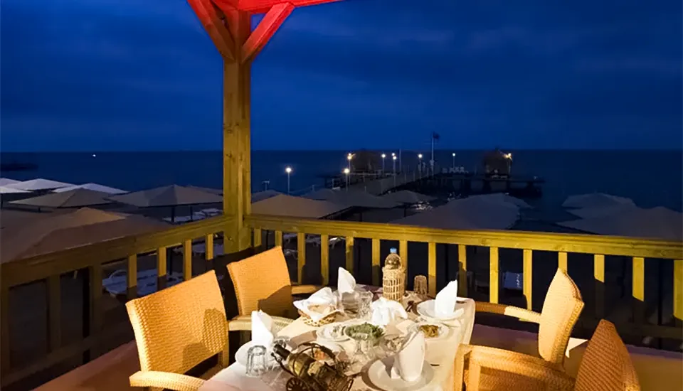 هتل پر لا مر ریزورت اند اسپا